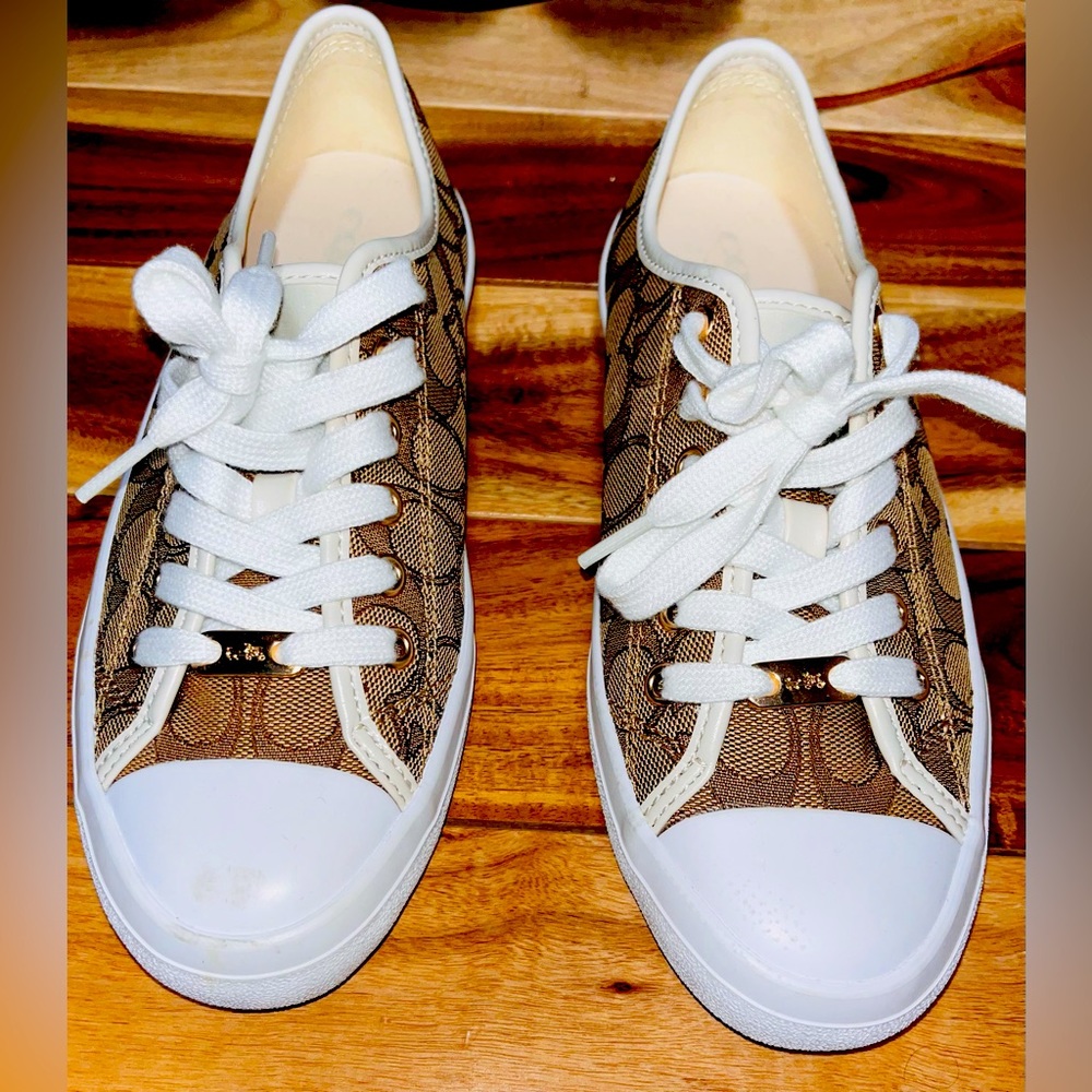 7.5 Women's COACH Empire Signature Sneakers Khaki Chalk, Size 7.5,